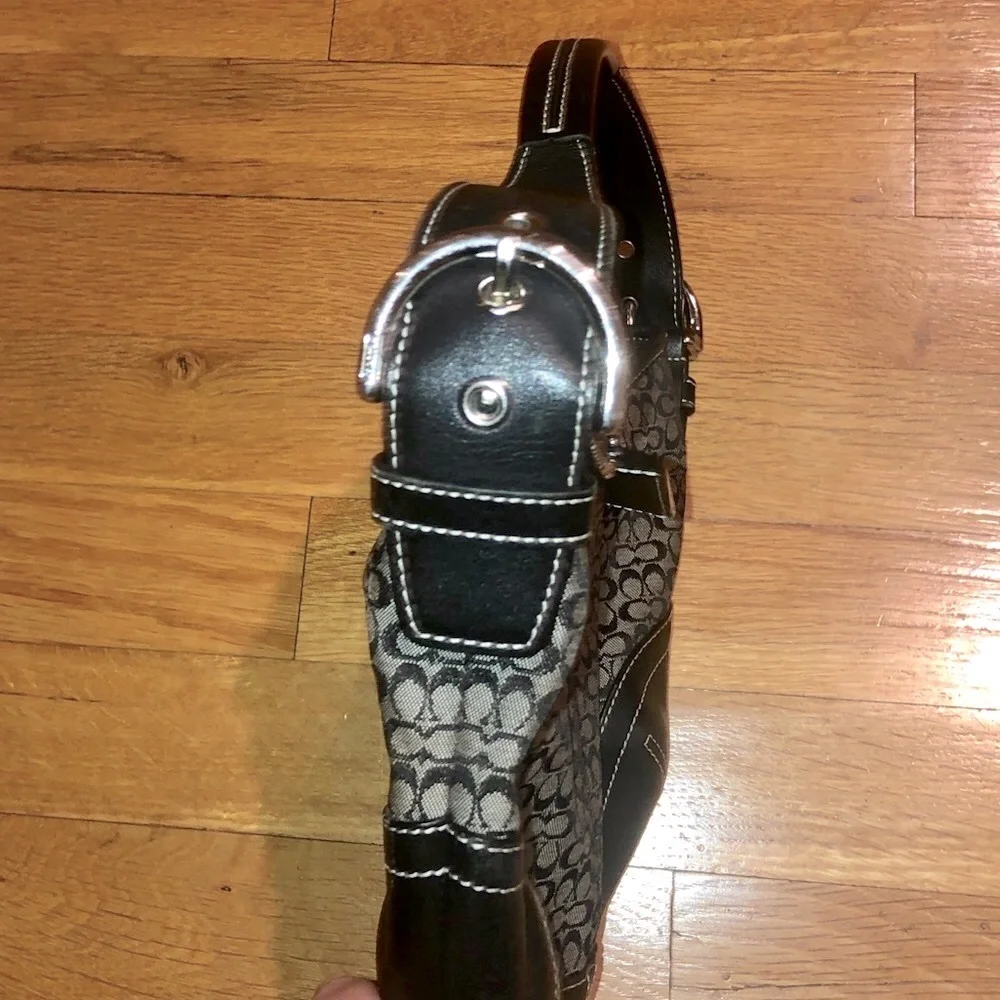Coach Signature Canvas mini hobo bag in black - Picture 3 of 5